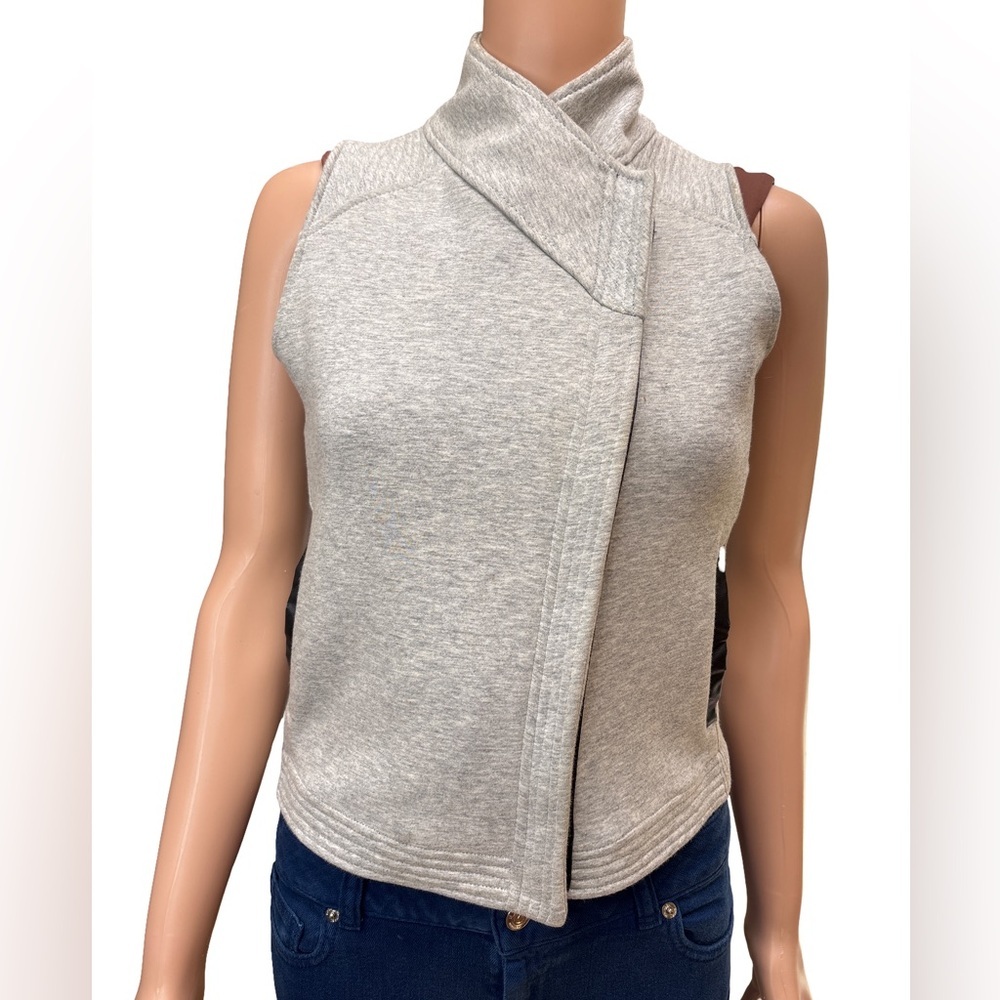 Vince Light Gray Cowl Neck Polyester Blend Asymetrical Zipper Vest Large